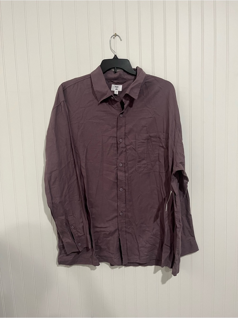 Men's Casual Button-Down Shirt in Plum